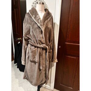 North Shore Living brown cozy fuzzy robe with H monogram initial on front One Si